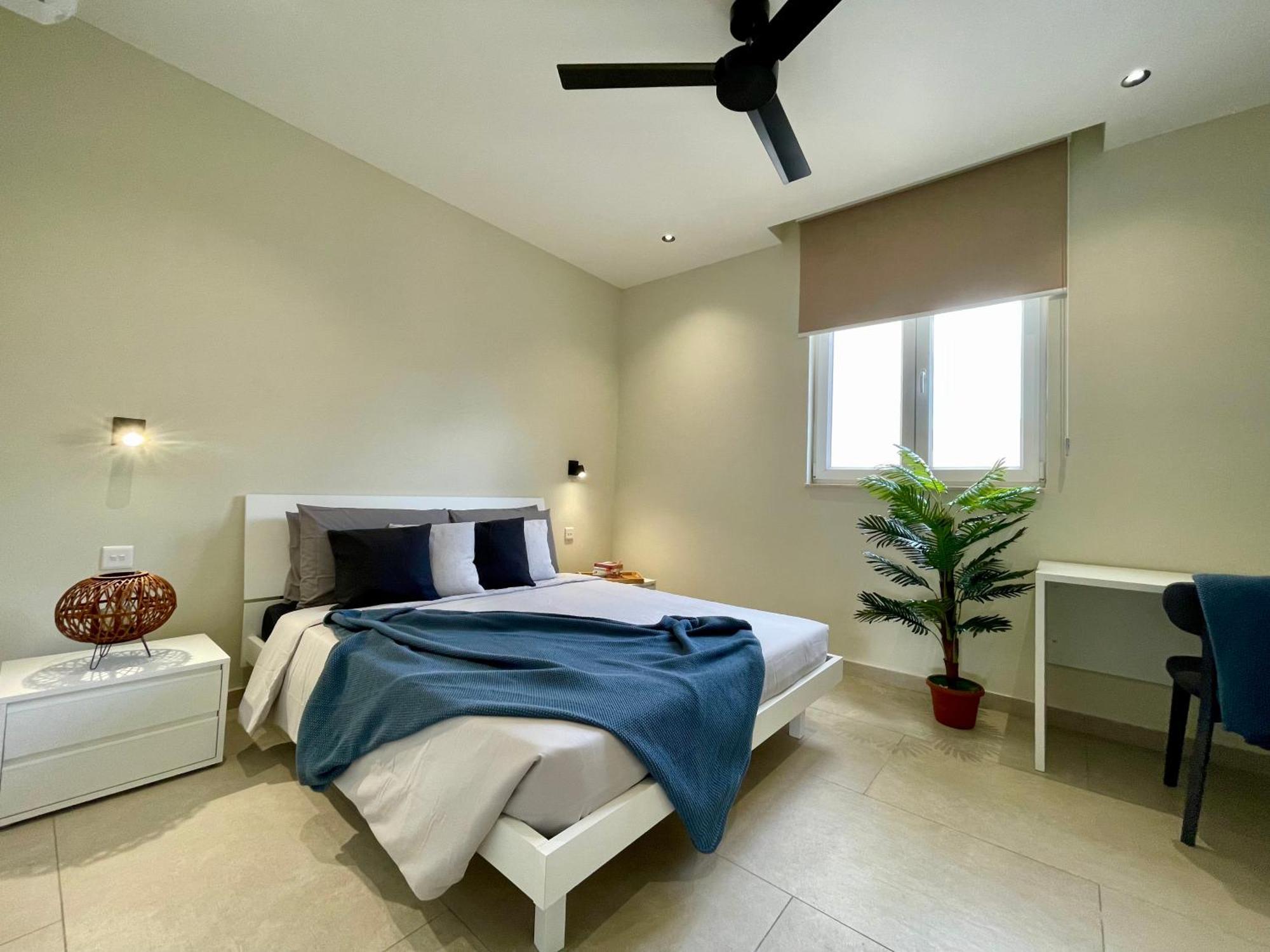 Bugibba Square Seafront Lux Apartments By Holi St. Paul's Bay Exteriör bild