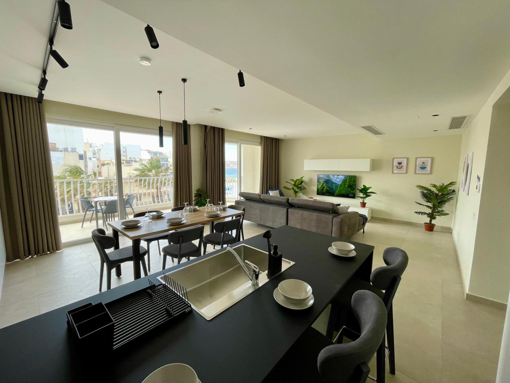 Bugibba Square Seafront Lux Apartments By Holi St. Paul's Bay Exteriör bild