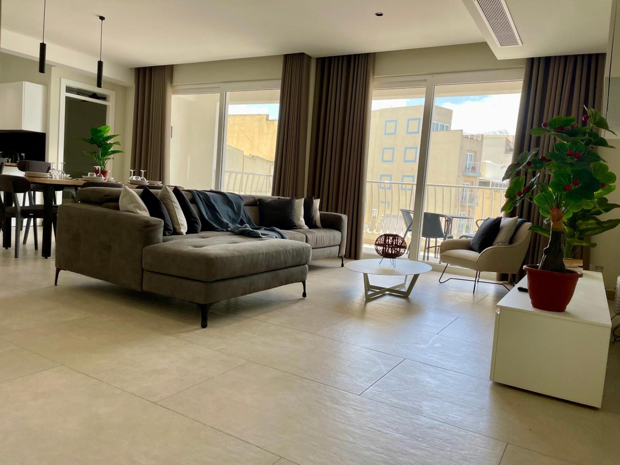 Bugibba Square Seafront Lux Apartments By Holi St. Paul's Bay Exteriör bild
