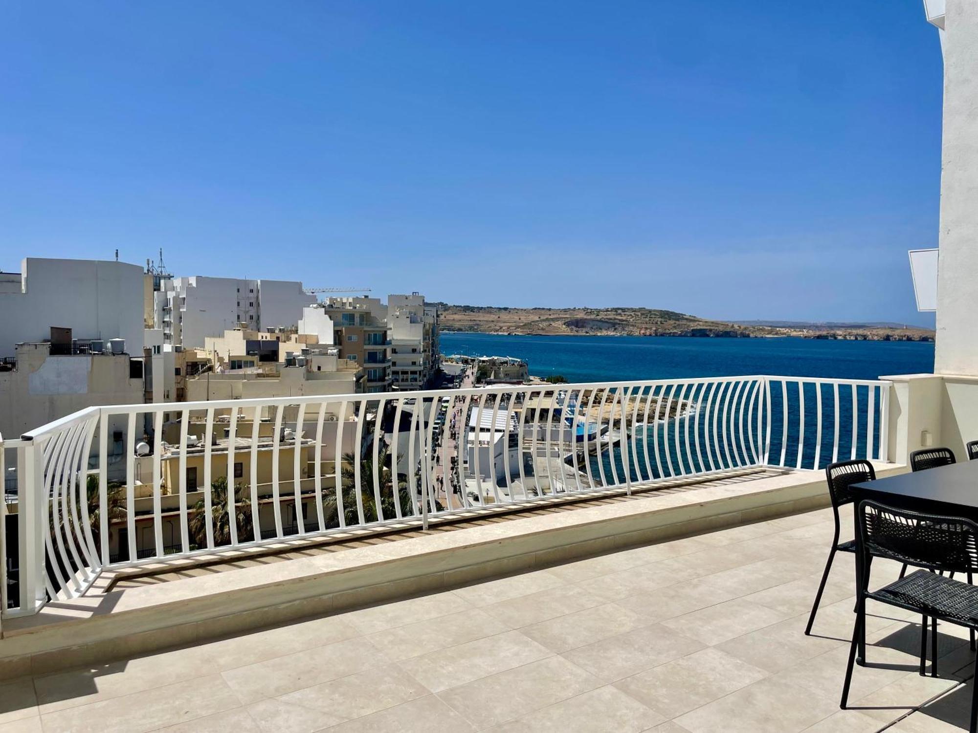 Bugibba Square Seafront Lux Apartments By Holi St. Paul's Bay Exteriör bild