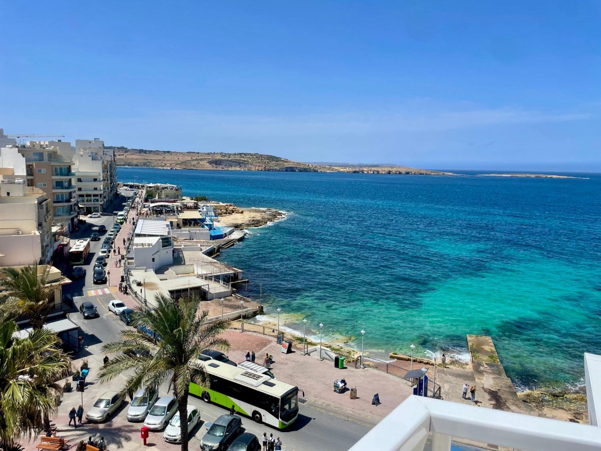 Bugibba Square Seafront Lux Apartments By Holi St. Paul's Bay Exteriör bild