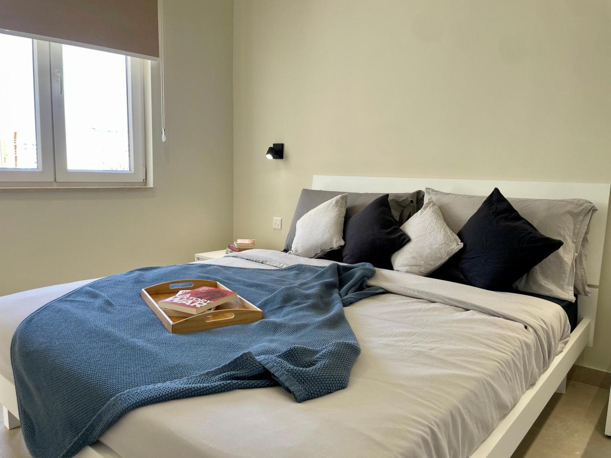 Bugibba Square Seafront Lux Apartments By Holi St. Paul's Bay Exteriör bild